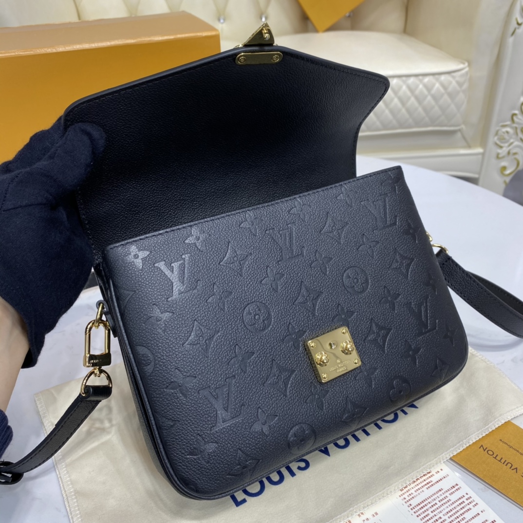 Louis Vuitton POCHETTE METIS Handbag Monogram Empreinte M41487 Black